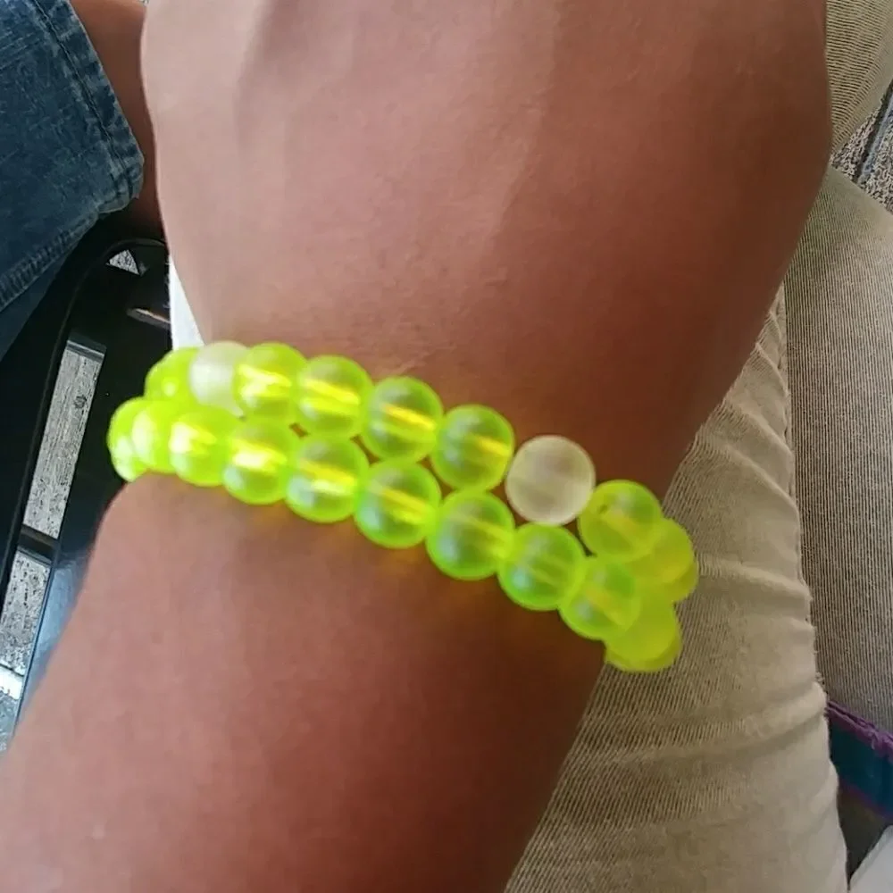 Neon Yellow/green and white/clear beaded bracelet